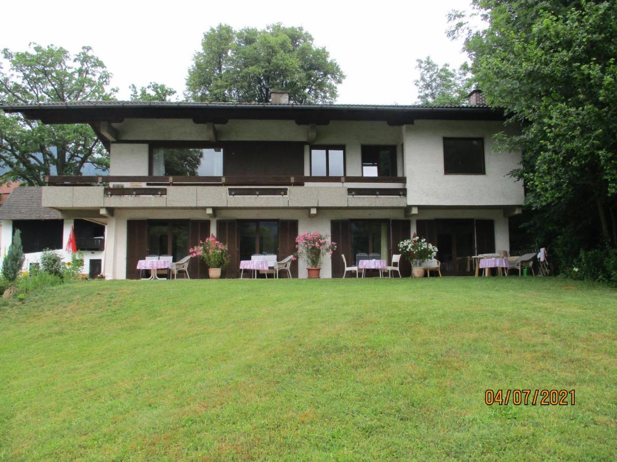 Gästehaus Leo Bodensdorf Exterior foto